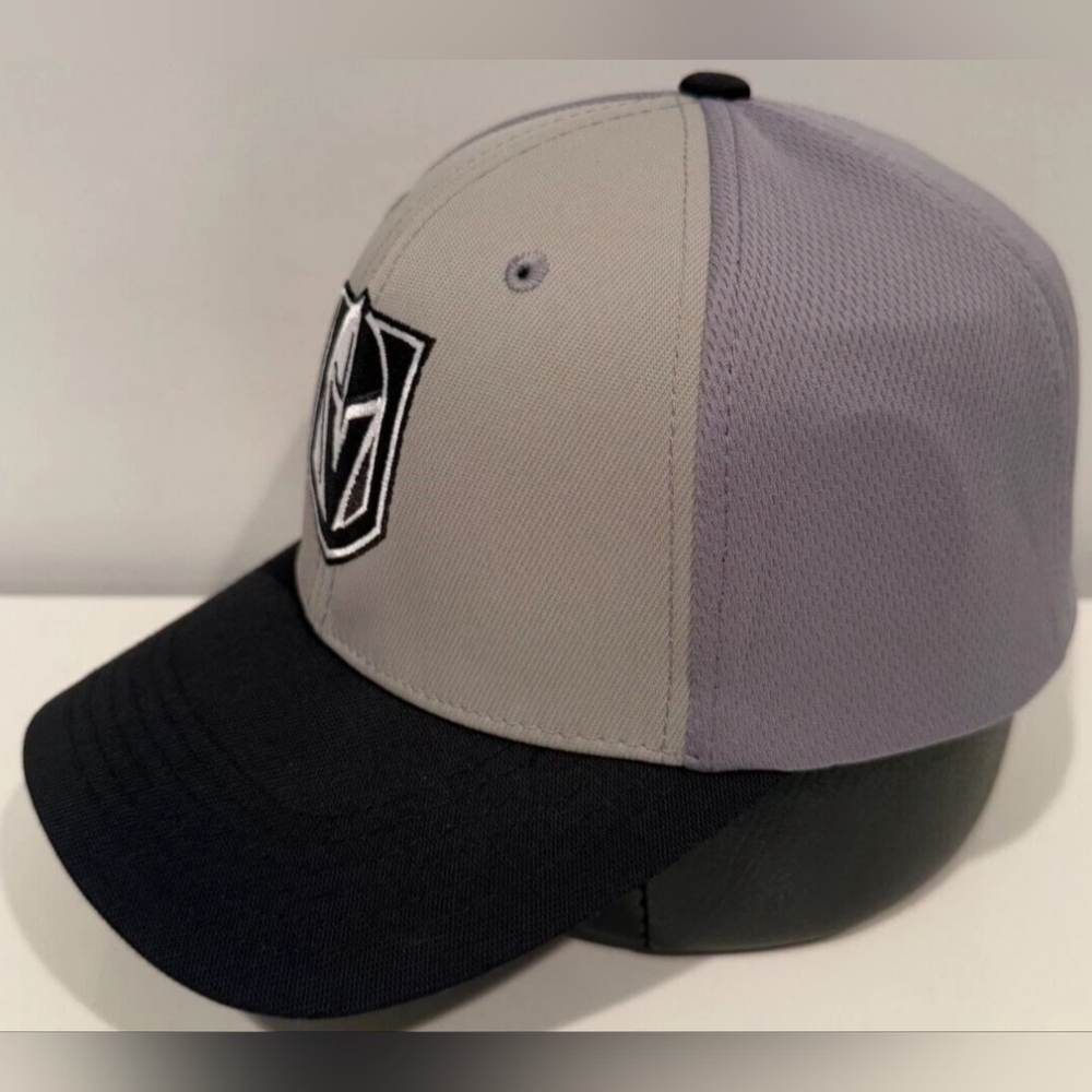 Las Vegas Golden Knights NHL Snapback Adjustable Hat Cap Grey Mesh Beige/Black - Picture 2 of 5